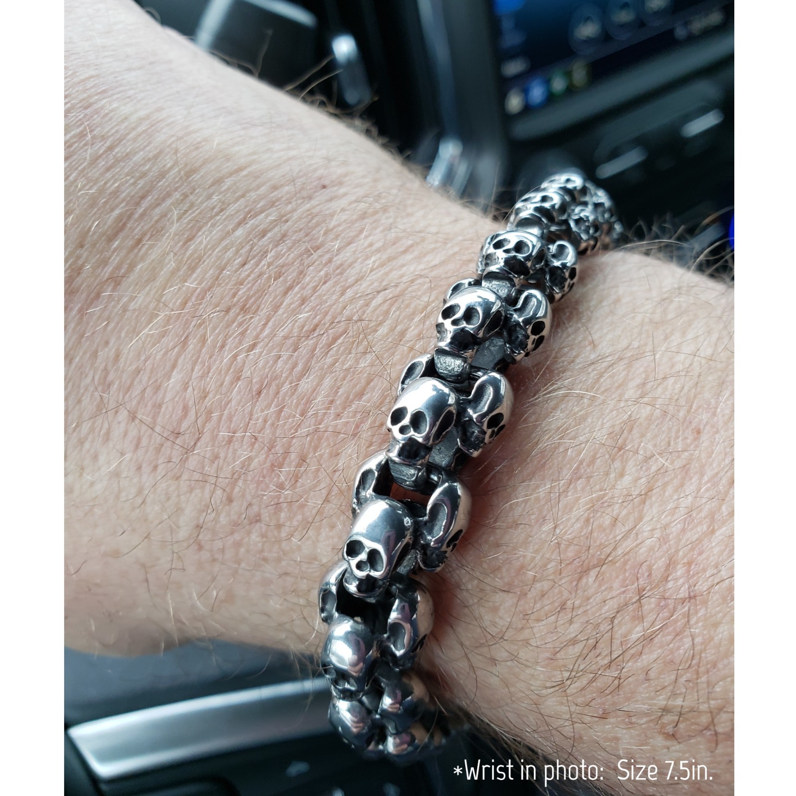 Polished Stainless Steel Silver Skull Bracelet w/Metal Gift Box – BLACKSTATIC