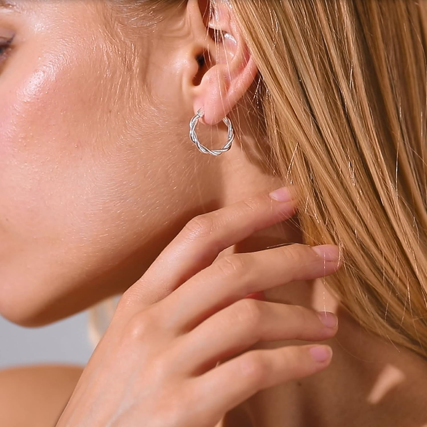 Gold Hoop Earrings for Women Sterling Silver Post Small Gold Hoop Earrings 14K R