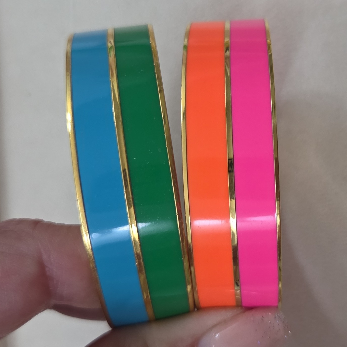 Kate Spade New York Signed Engraved Enamel Bangle Bracelet Set of 2 Gold Tone