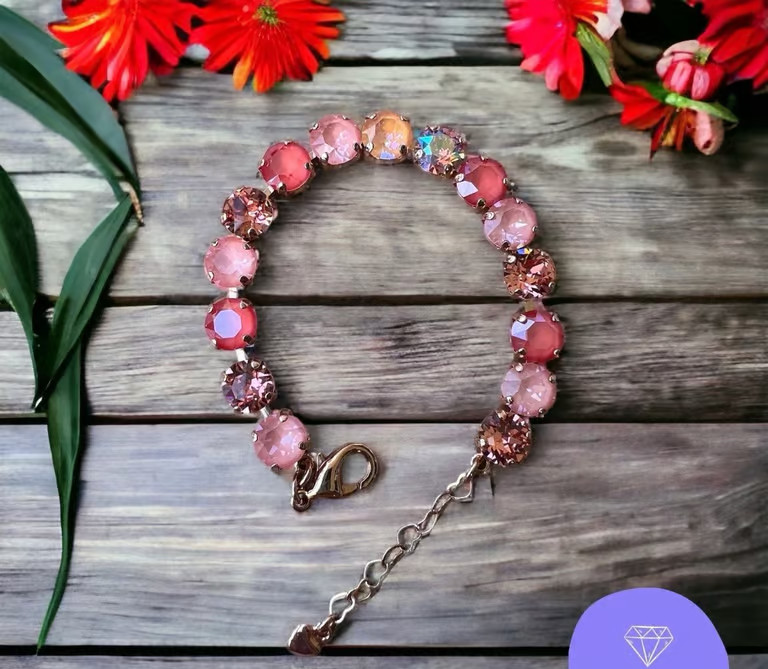 Austrian crystal bracelet and earrings – yellow gold – coral color