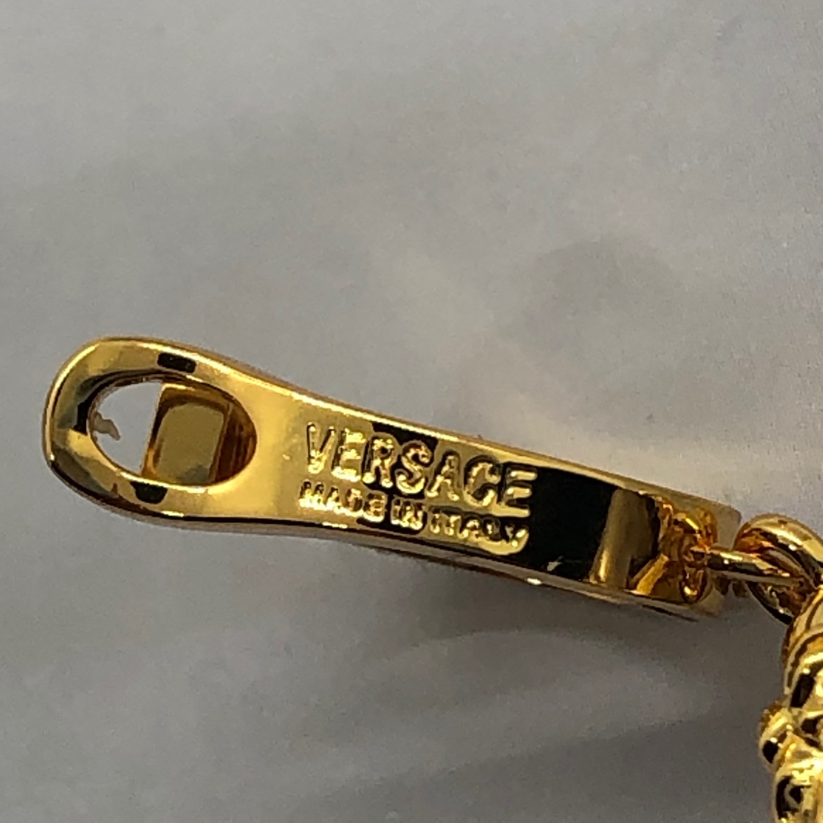 VERSACE Medusa Pendant Earrings – Pre owned / MG6283