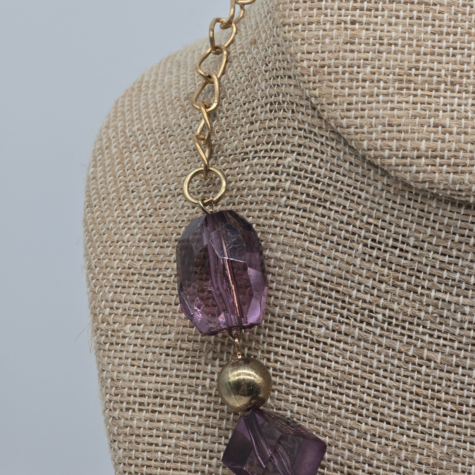Purple Faceted Geometric Beaded Single Strand 36″ Necklace Gold Tone Chain Beads