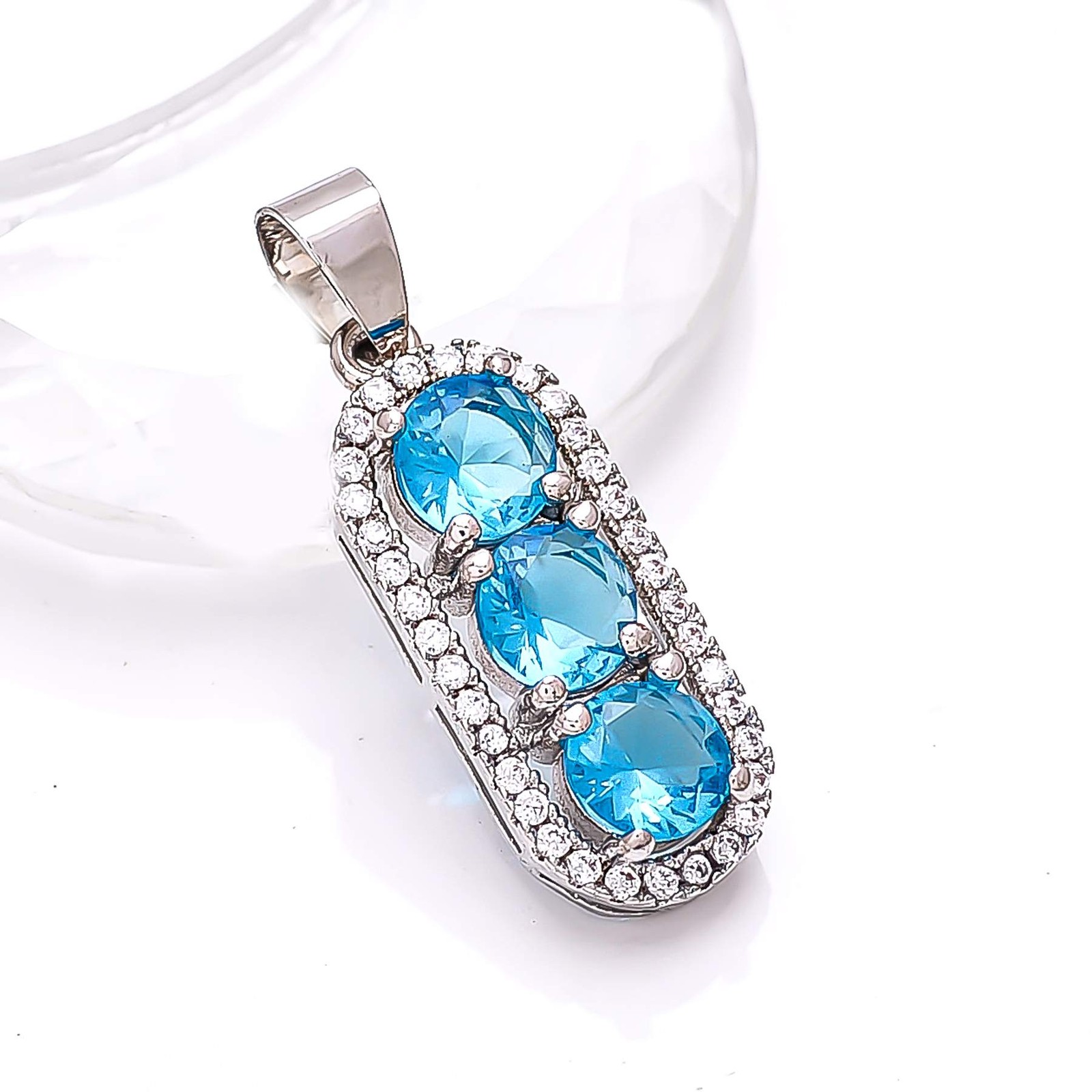 Blue Topaz & Cubic Zirconia Gemstone 925 Sterling Silver Pendant 1.10″ P79313