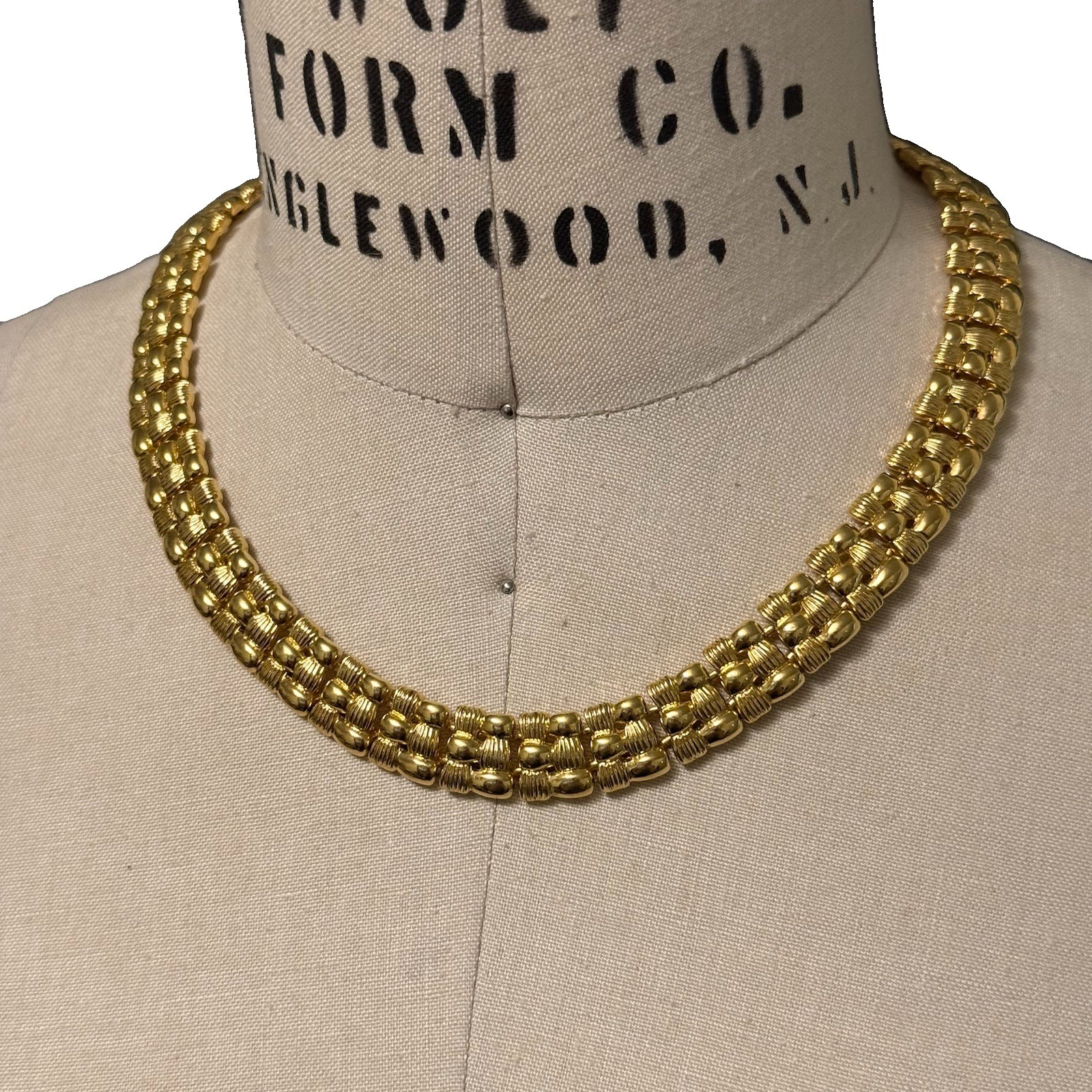 Napier Signed Gold Tone Bar Link Chain Choker Necklace w/ Box Clasp