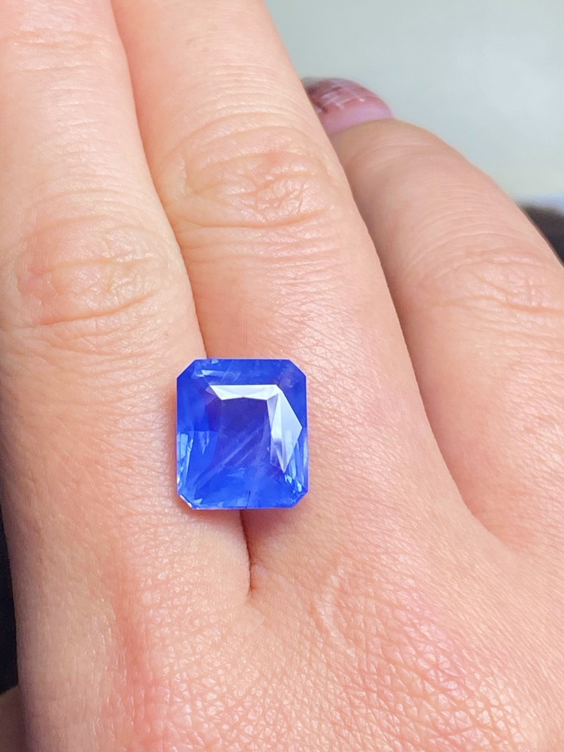 [jerseychou] Natural sapphire 7.43 ct , cornflower blue , Sri Lanka , AIGS+GRS