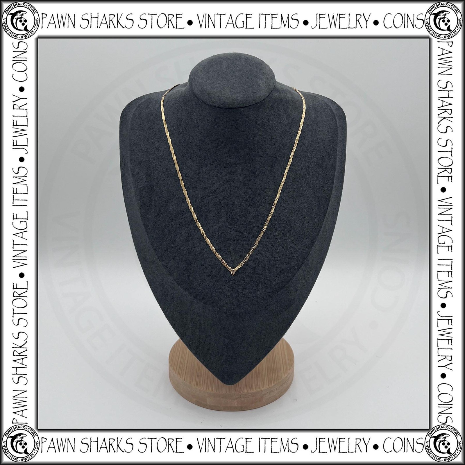 18″ Twisted Herringbone V-Shape Necklace in 14K Yellow Gold