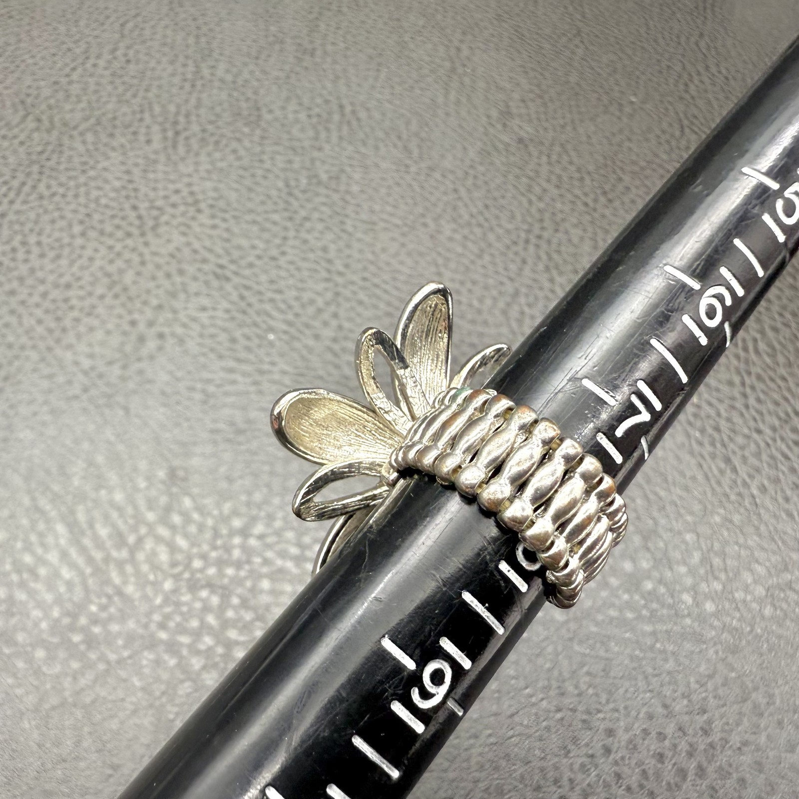 Bold Statement Flower Ring Silver Black Stretch Band Cocktail Fashion Jewelry