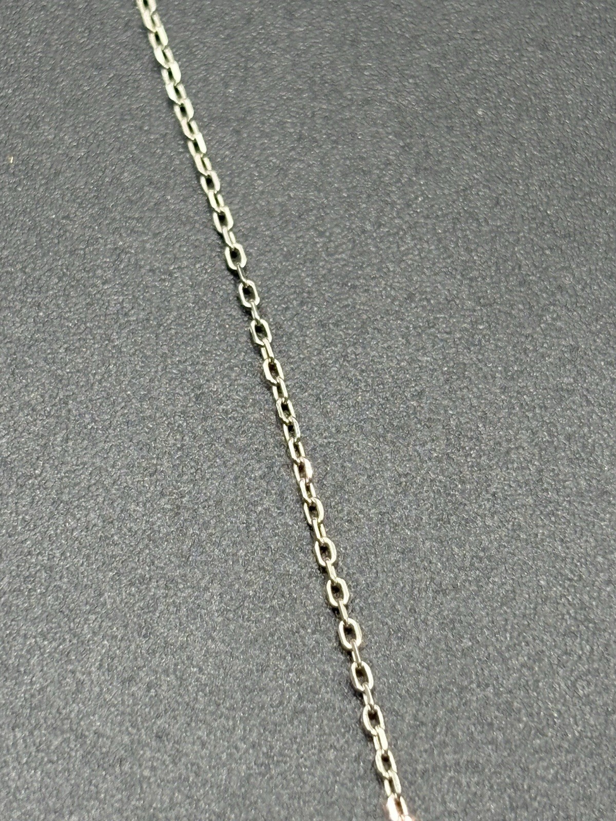 New Condition 18″ Sterling Silver Black Cubic Zirconia Paper Clip Necklace 925