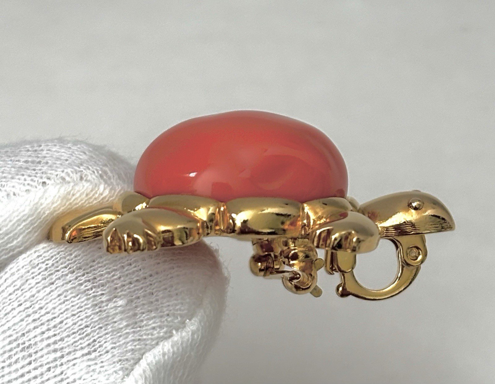 Vtg Kenneth Jay Lane Simulated Coral Cabochon Tortoise Brooch Pendant (No Chain)