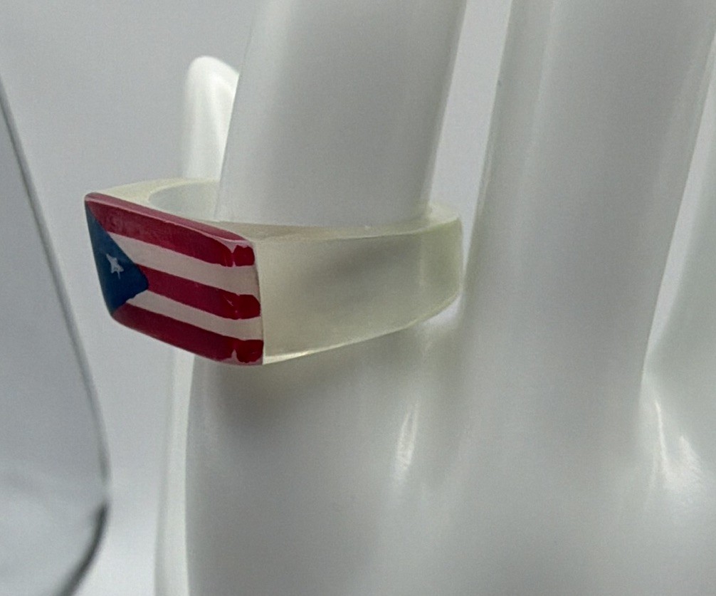 Plastic Puerto Rico Flag Band Ring No Stone Size 10.75 Pre-Owned