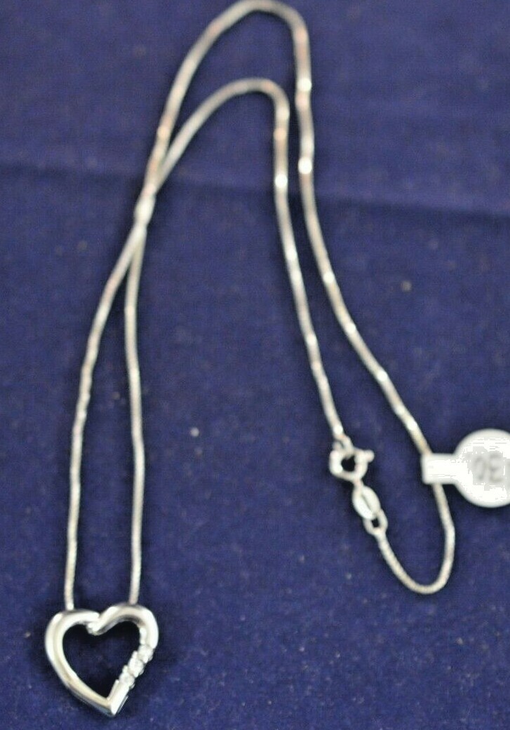 ROSS & SIMMONS 925 STERLING SILVER .30 CTS CUBIC ZERCONIA HEART NECKLACE 18″