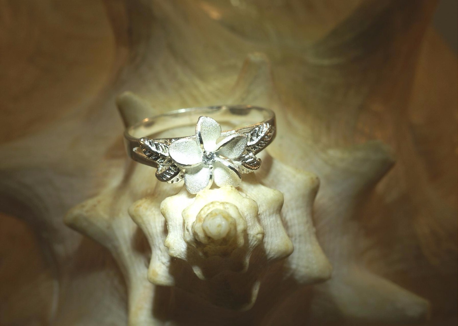 11MM HAWAIIAN SOLID STERLING SILVER MATTED PLUMERIA MAILE CLEAR CZ RING 5.0-10.5