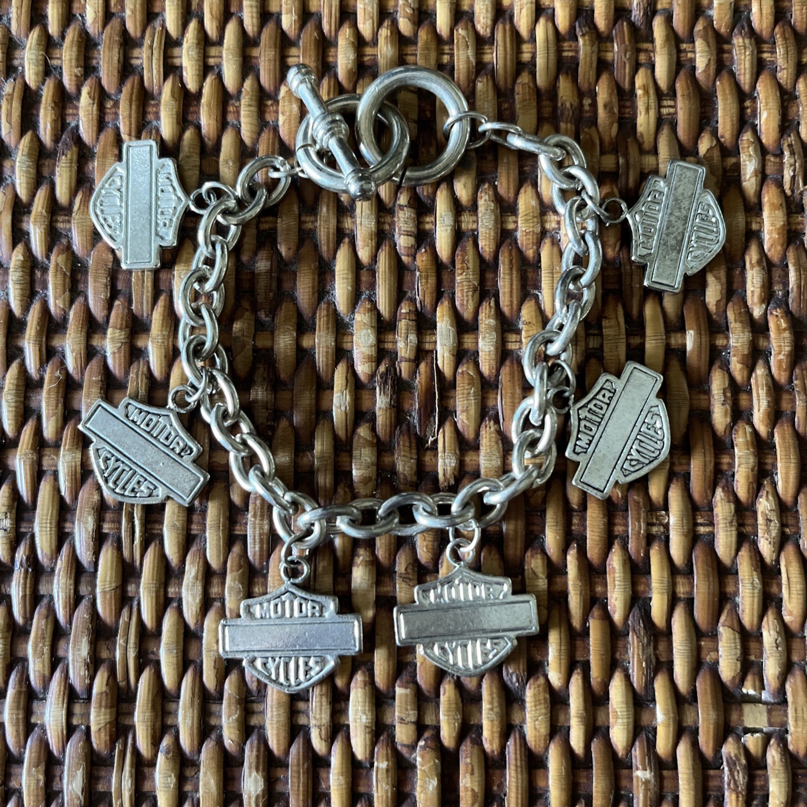 Harley Davidson Logo Charm Toggle Chain Bracelet 8” Silver Tone Emblem