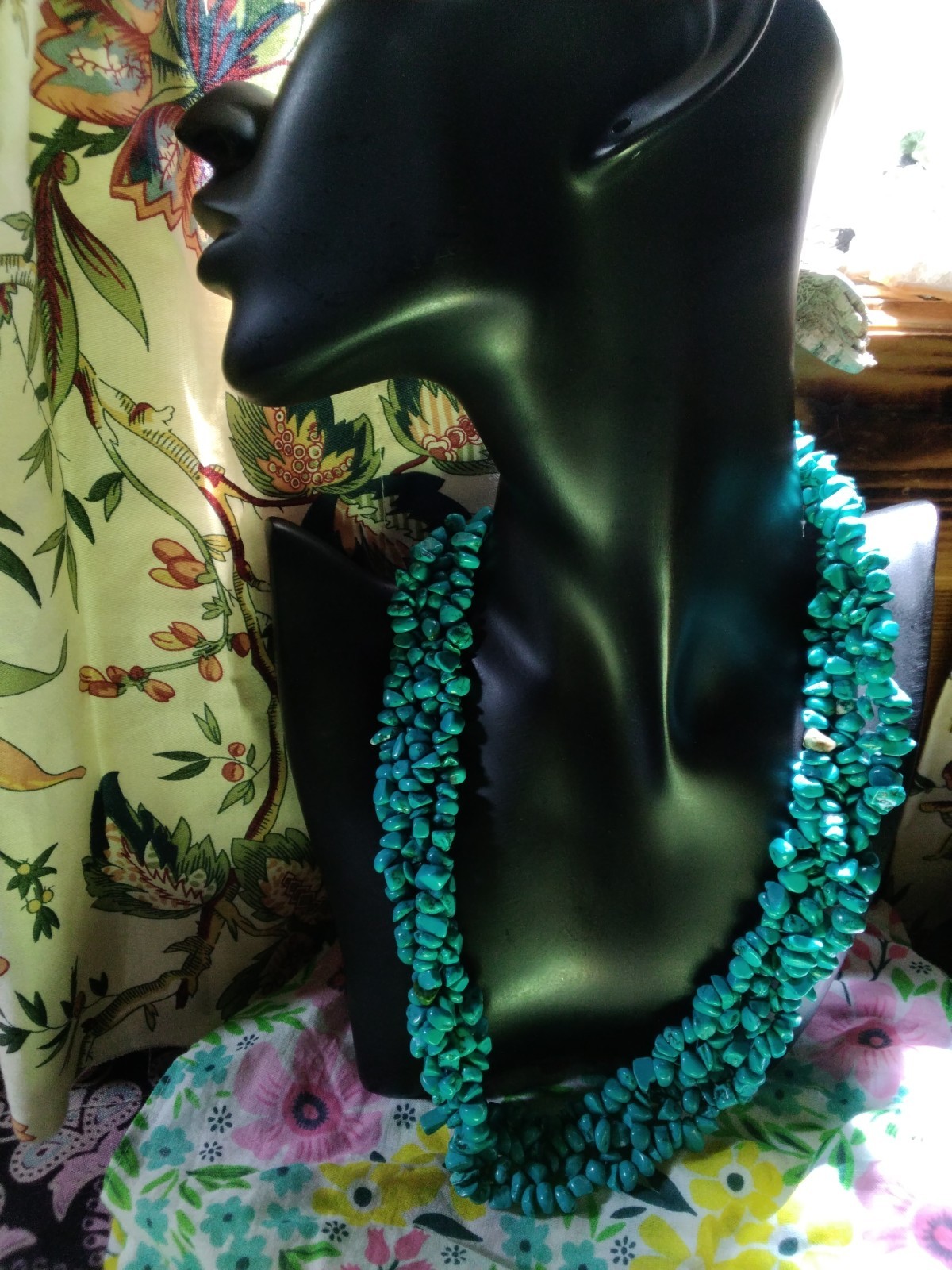 Multistrand strand turquoise magnesite beaded Necklace