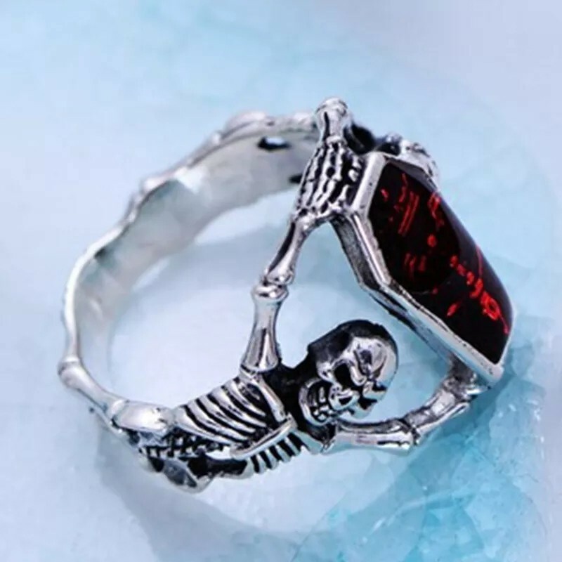 New Vintage Punk Skull Ring Unisex Hip Hop Engagement Rings Fashion Red Zircon