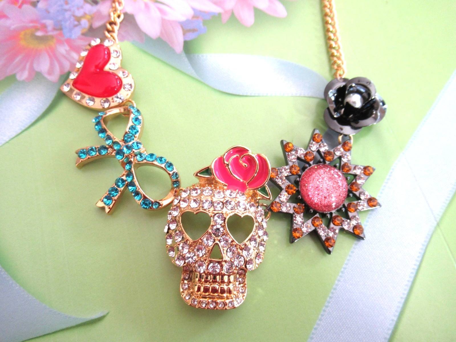 Designer Inspired Crystal Skull Pendants Necklace Halloween Party NEW
