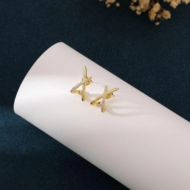 0.80Ct Round Cut Simulated Diamond Fancy Stud Earring’s 14K Yellow Gold Plated