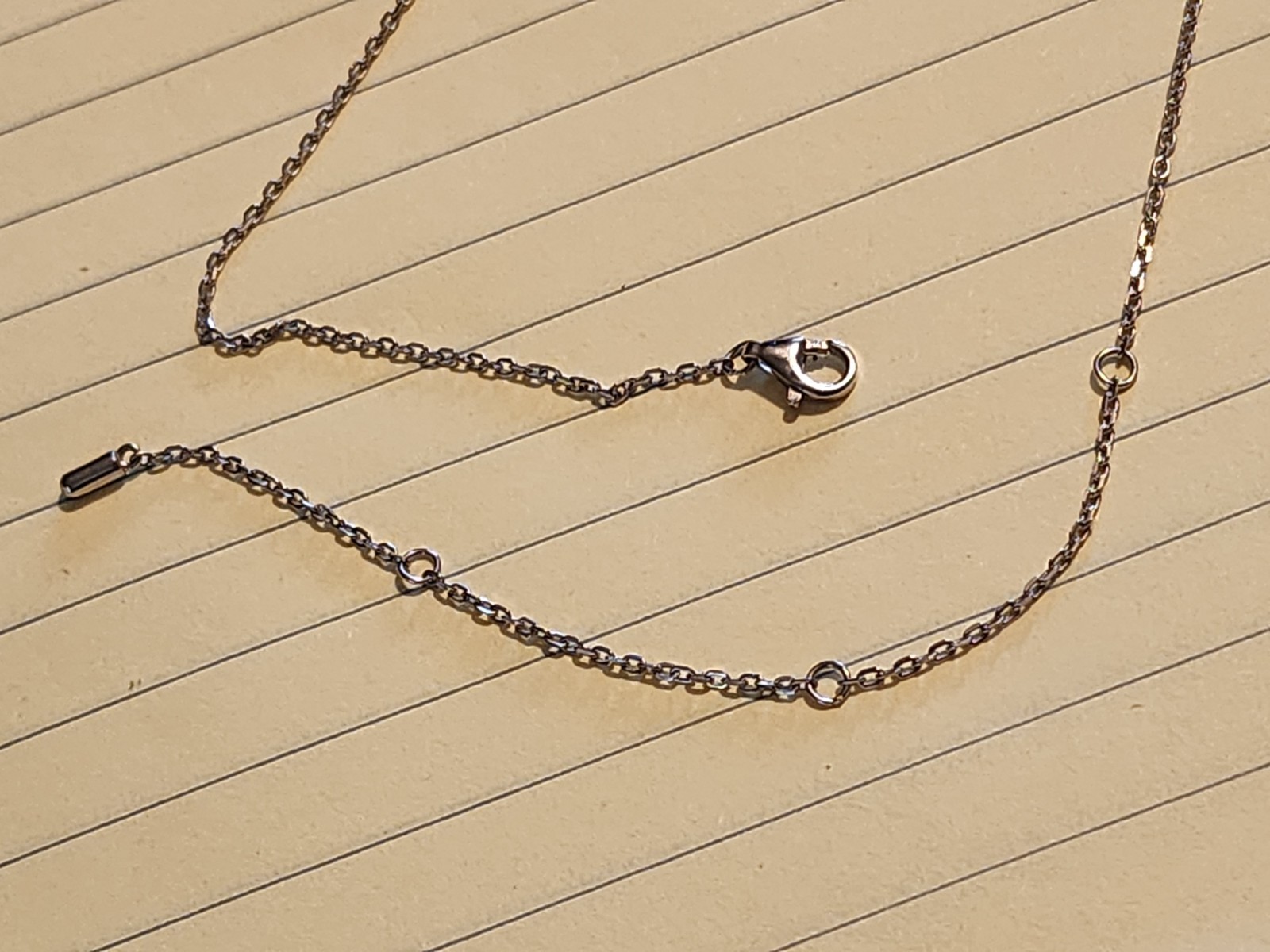 GNOCE HIGHLAND COW CHARM ON 20″ ADJUTABLE CHAIN STAMPED “SS 925” STERLING SILVER