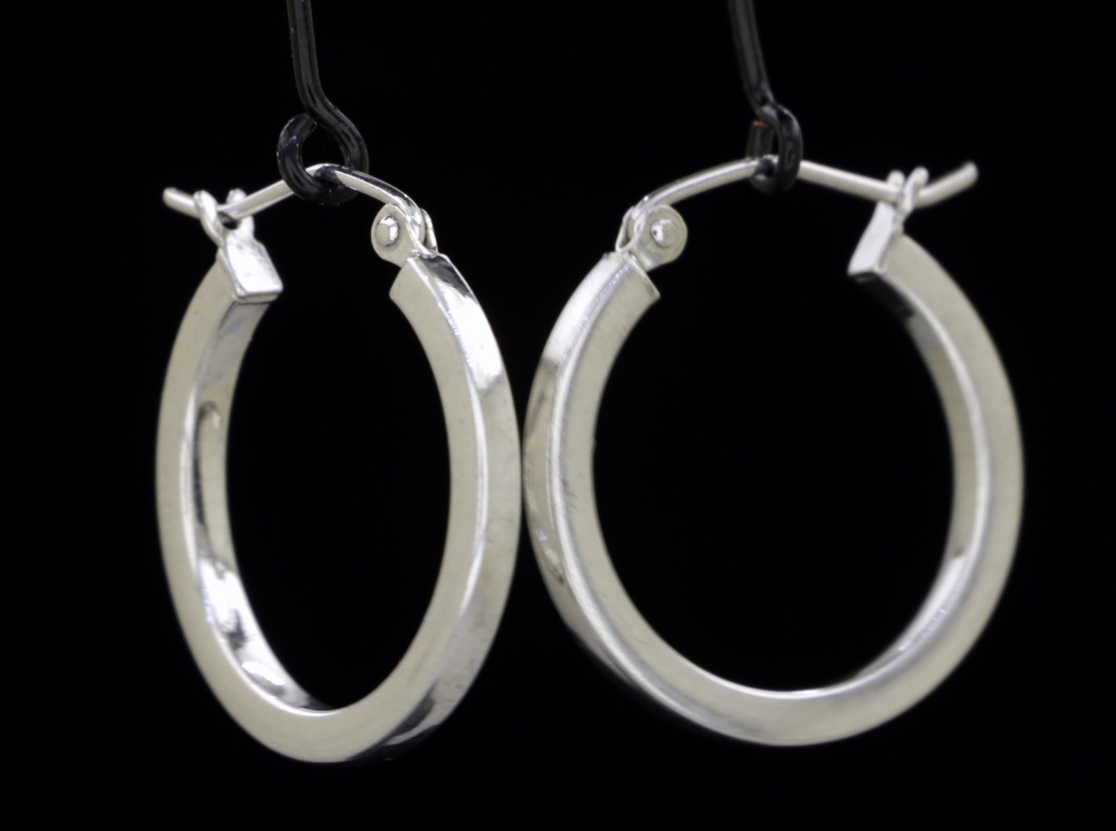 925 St. Silver Hoop Earring D-20mm 1.4gr #1736