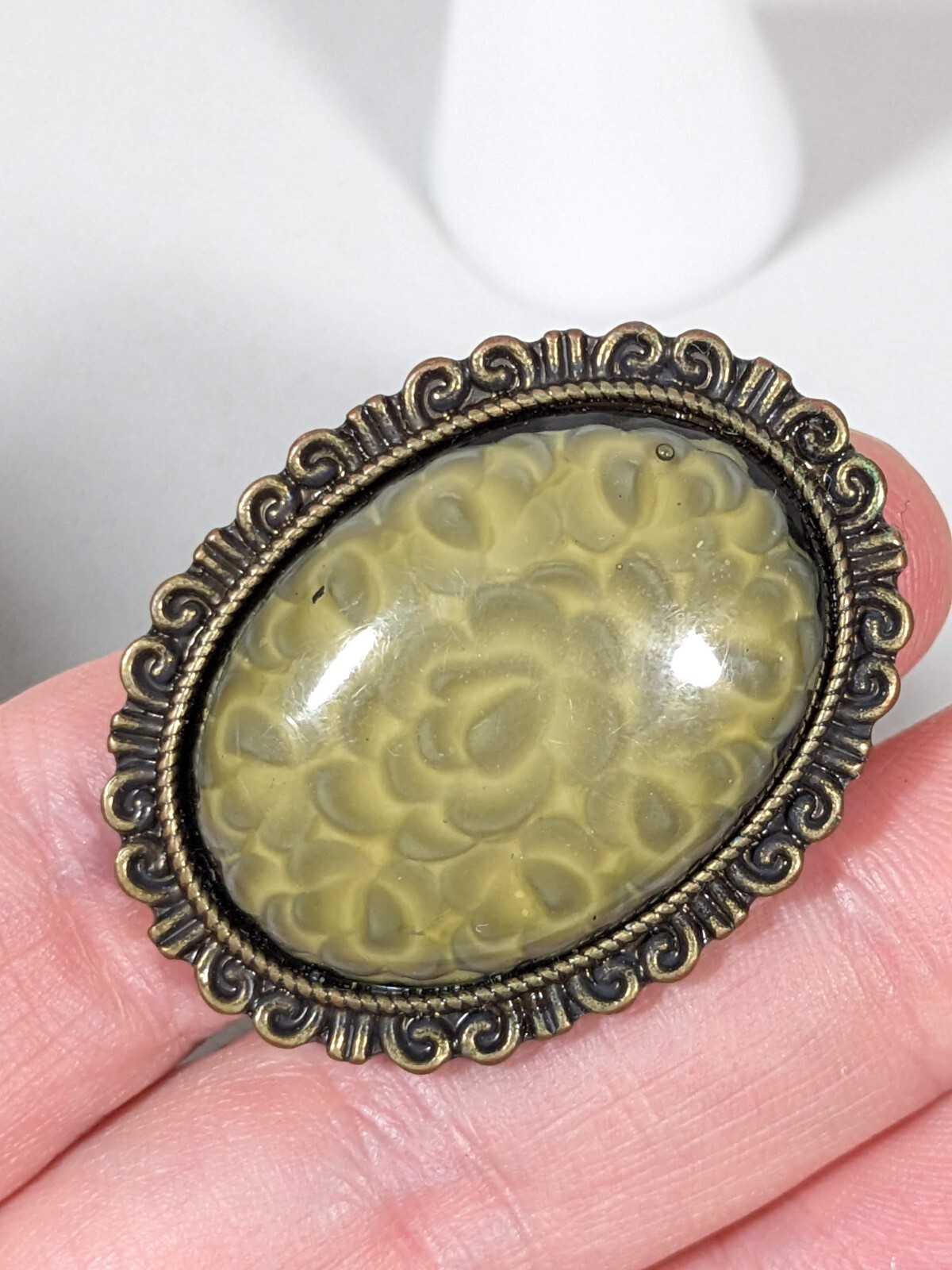 Bronze Tone Vintage Style Oval Floral Cocktail Wide Ring Size 6.5