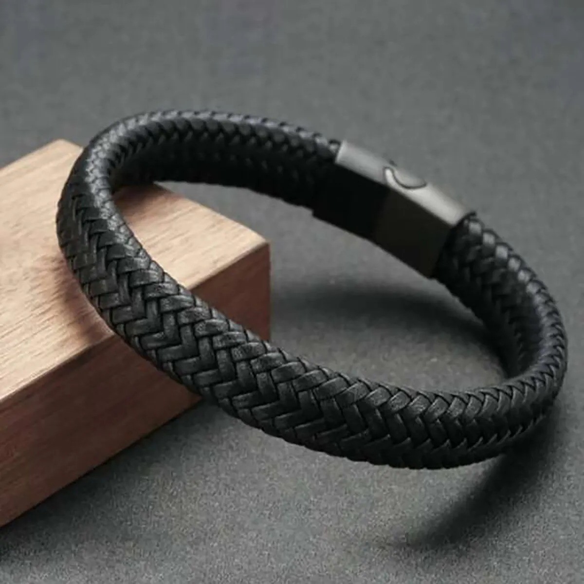20cm Black PU Leather Magnetic Bracelet Men Elegant Stable Gift Jewelry