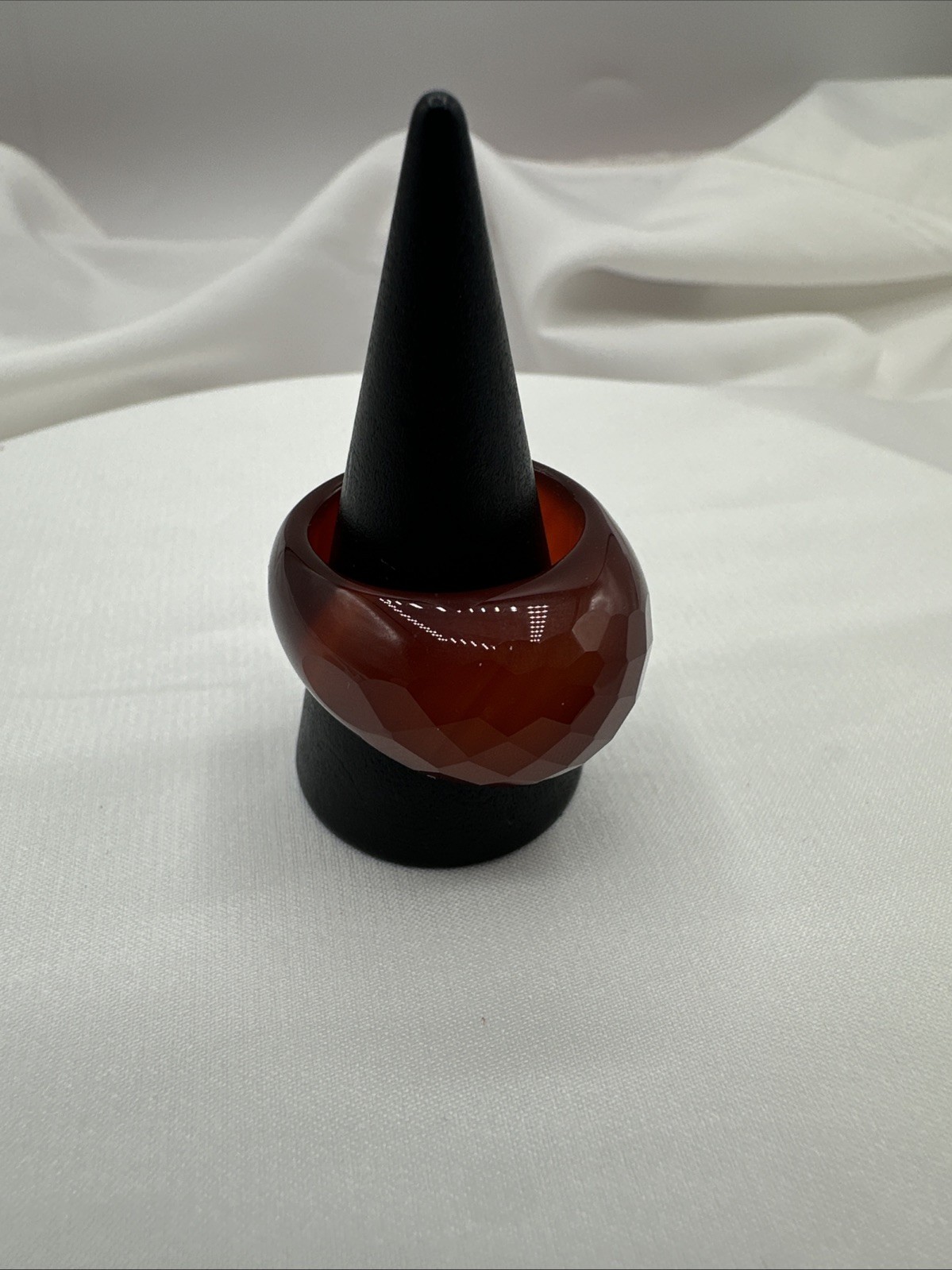 ‘90 NWOT Carved Faceted Red Agate Carnelian Ring. Sz 9.5. See pics.