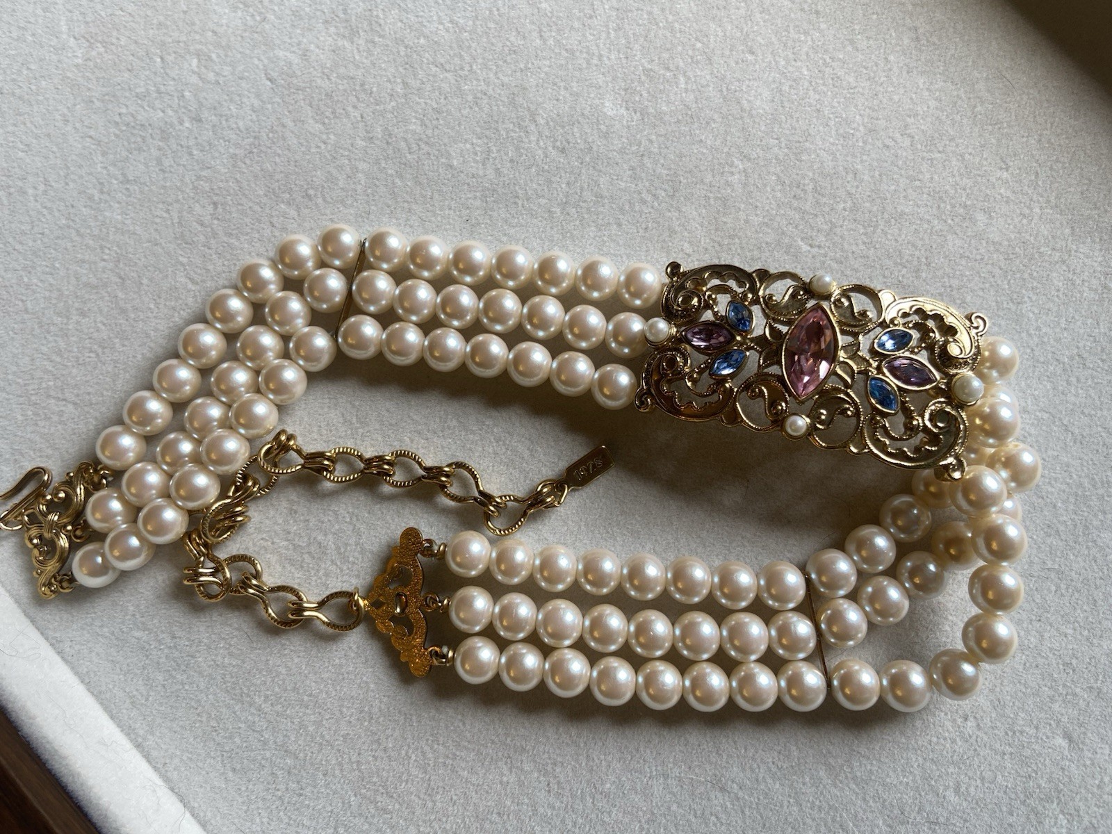Vintage 1928 Faux Pearl Choker Gold Tone Filigree Crystal Rhinestone Adjustable