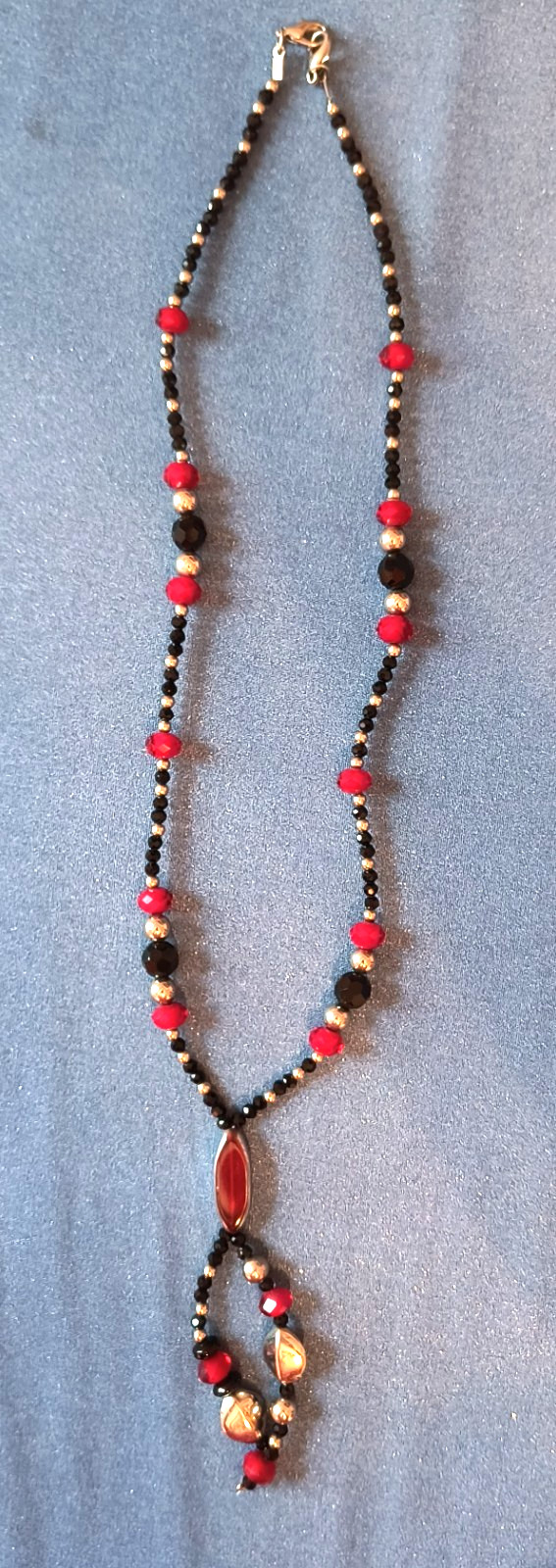 Red Black Silver Color Beaded Necklace 32″ Casual Wear Lobster Closure