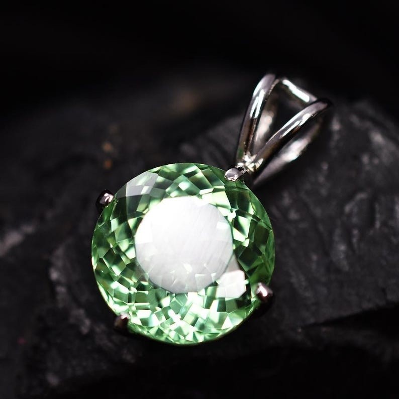 Natural Green Sapphire Pendant 27.65 Ct 925 Sterling Silver Gift Her