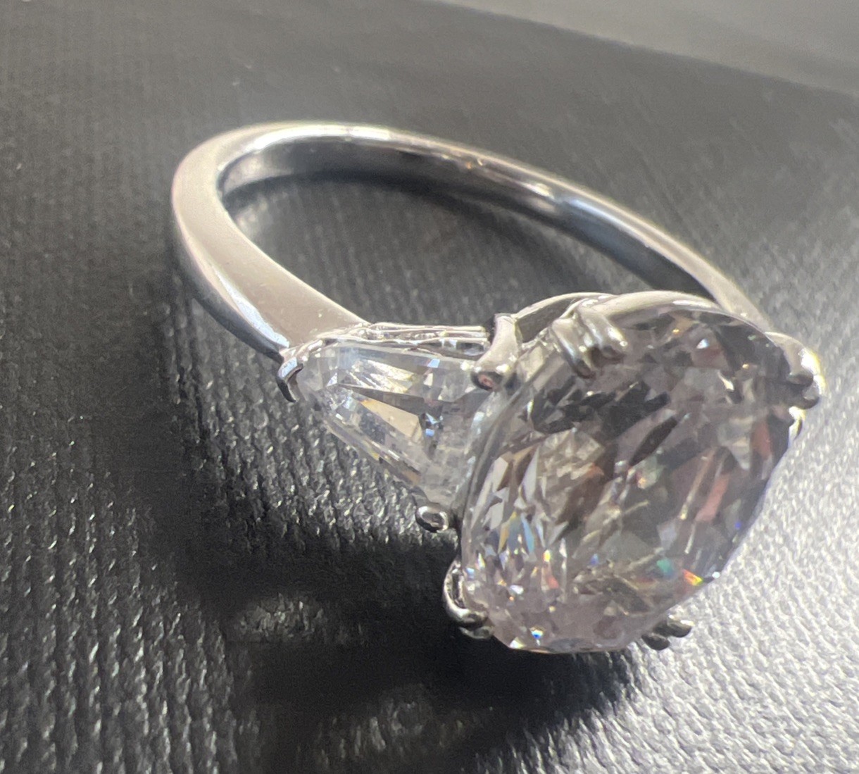 Epiphany QVC Diamonique Oval Cut 100 Facet 5.50 ct tw 925 Ring 10 Bridal Promise