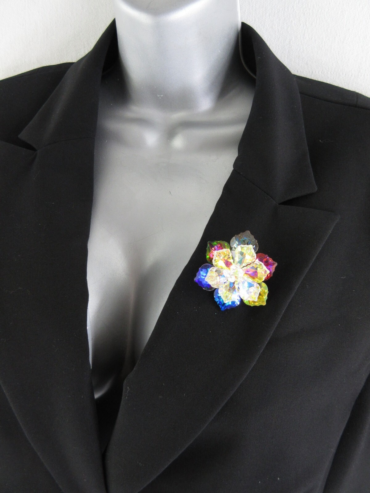 Aurora Borealis Crystal Pin Brooch Flower Glass Bead Jacket Hat Purse Corsage