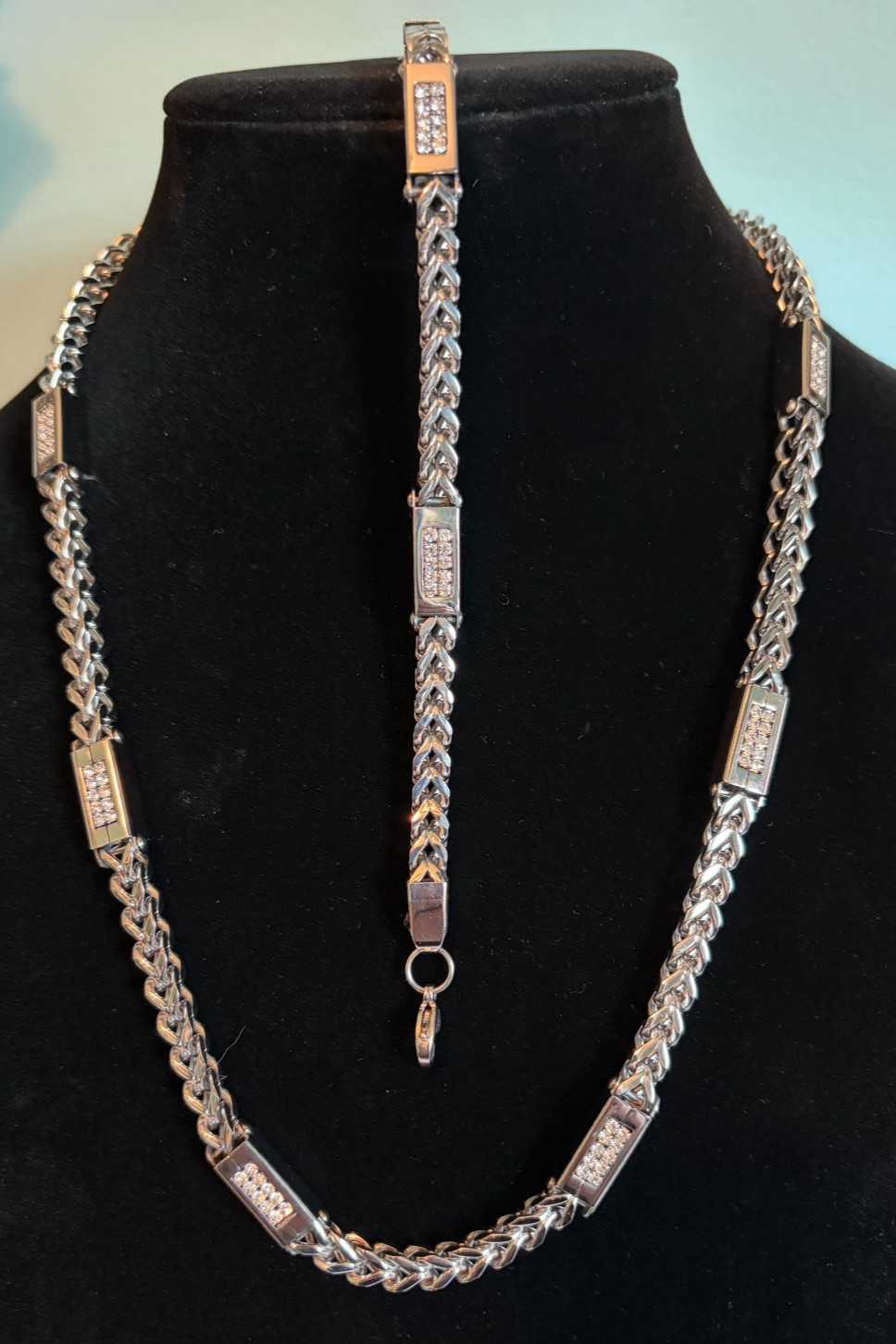 8mm Stainless Steel Franco Chain Necklace & Bracelet Set with Simulated Diamonds