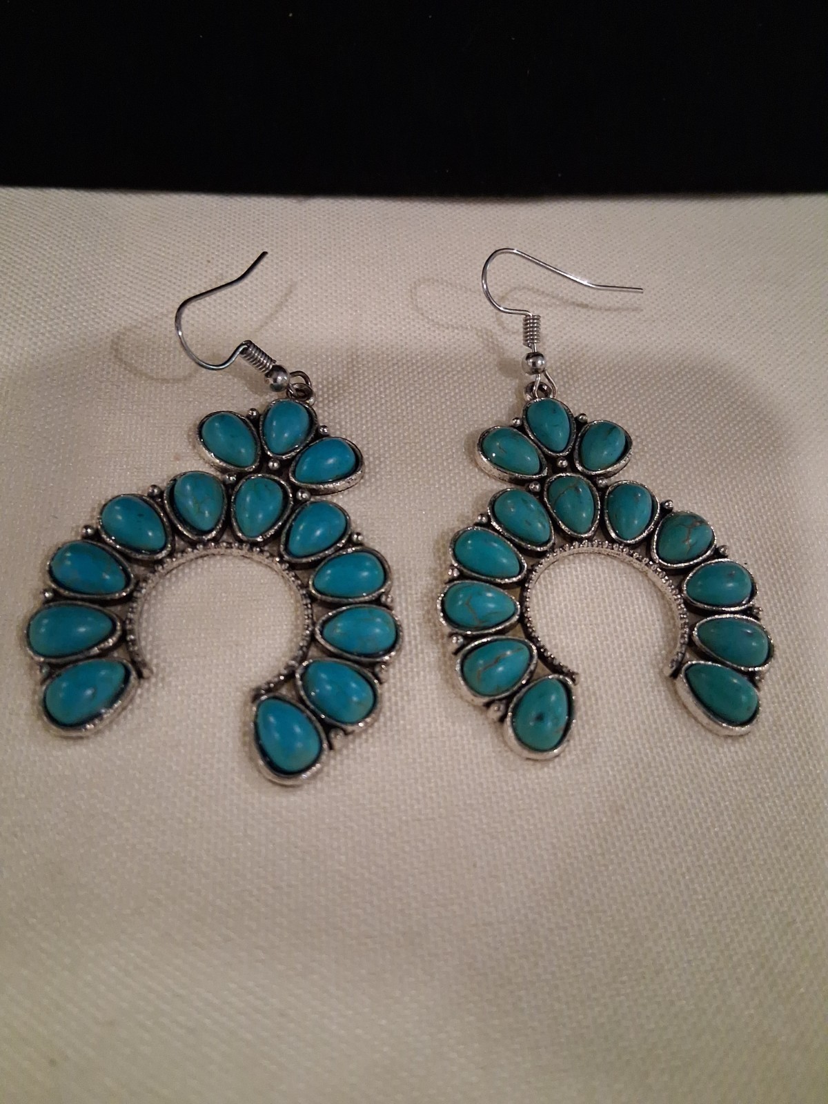 Cute Western Blue Howlite Horseshoe Squash Blossom Dangle Cowgirl Earrings 1.75″