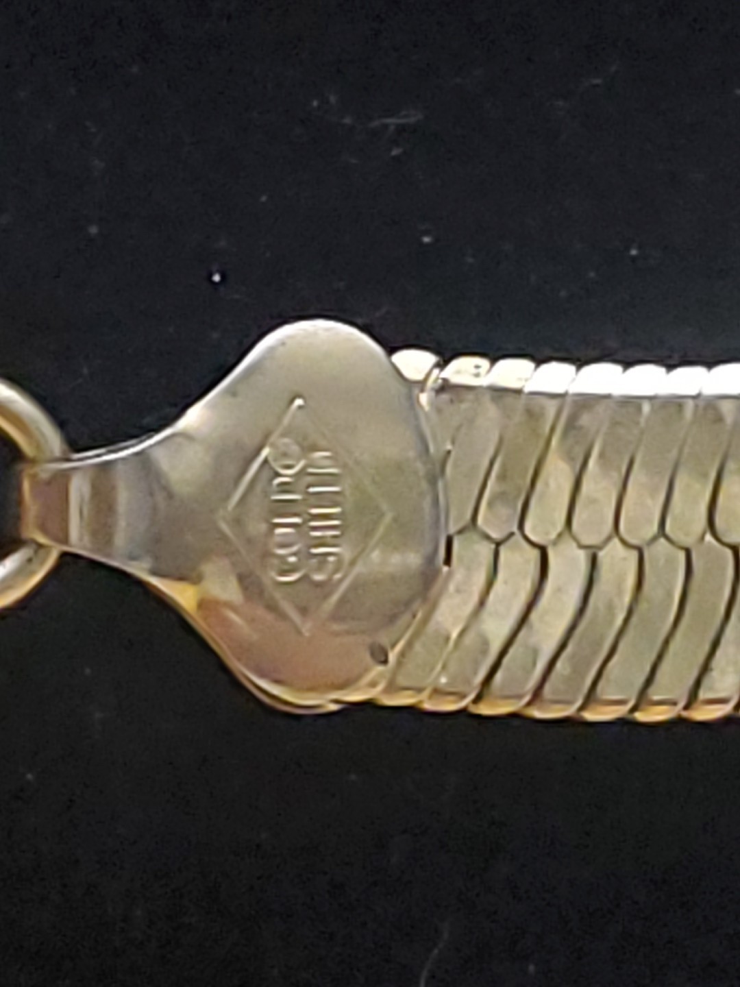 Vintage Men Or Lady Herringbone Wide Flat Chain Necklace 22” Gold Plated