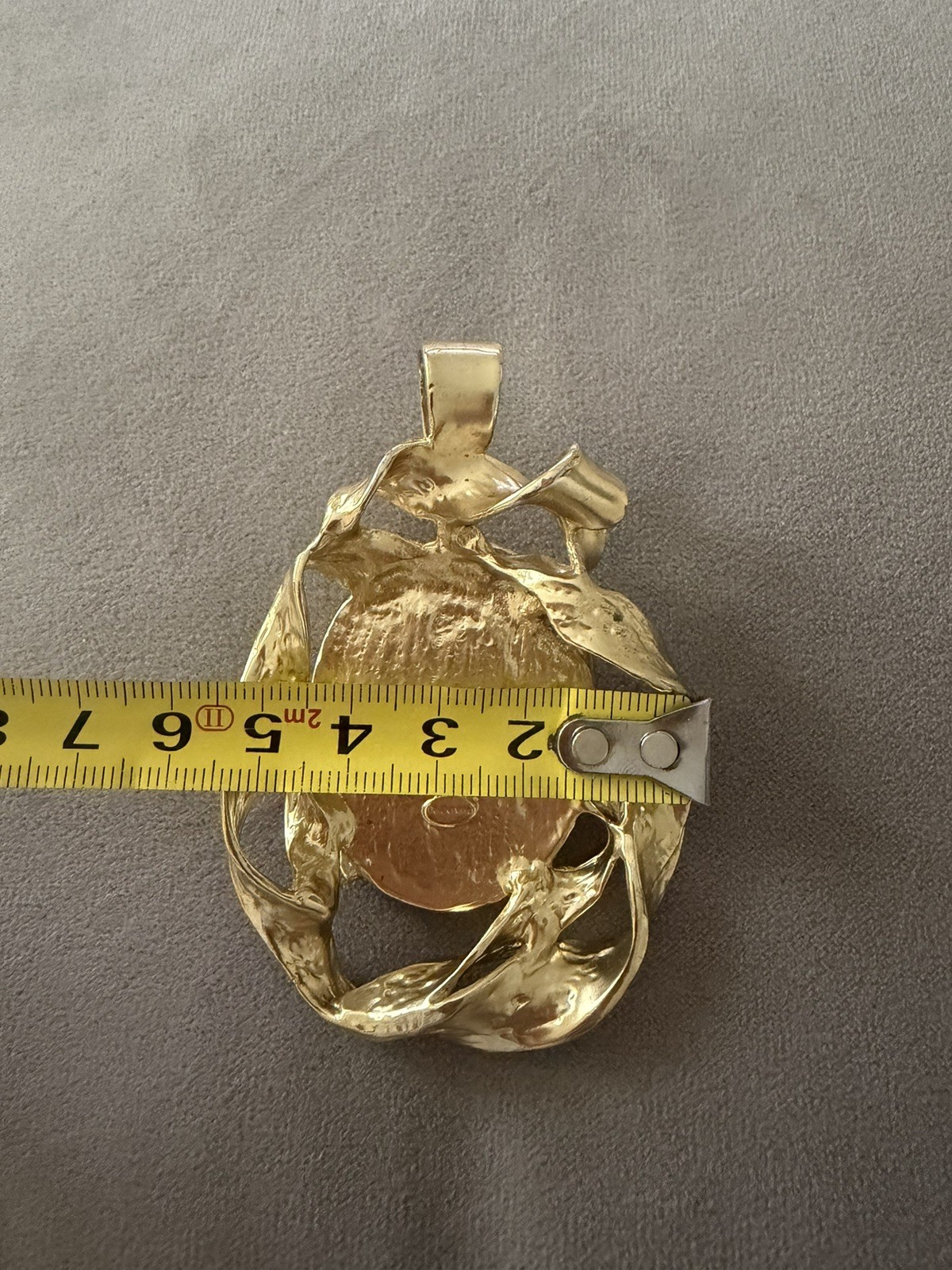 Vintage Dolce Vita Paris 1980s Cognac Amber Glass Crumpled Gold Pendant Choker