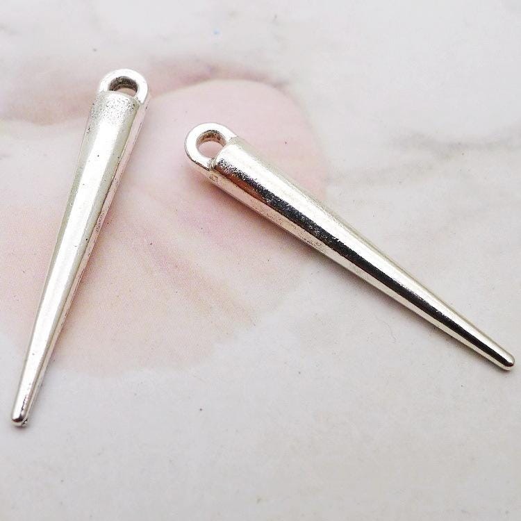 6/15PCS Silver Tone 3D Spike, Point Dagger Charm Pendant 4X35mm JHS381-3806