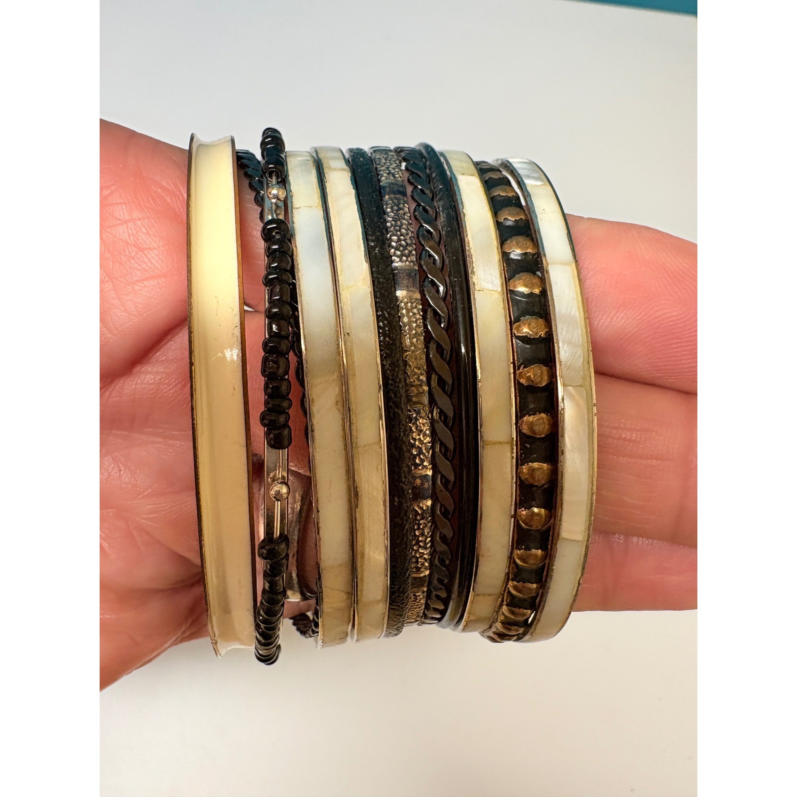 Mixed Metal Shell Bangle Bracelet Set 12pc Black Gold Cream Boho Stack