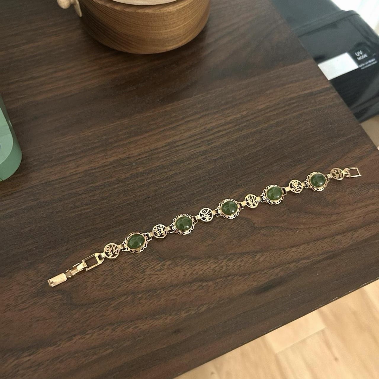 Gold Tone Link Bracelet Oval Green Bezel Set Jade Stones Fold Over Clasp