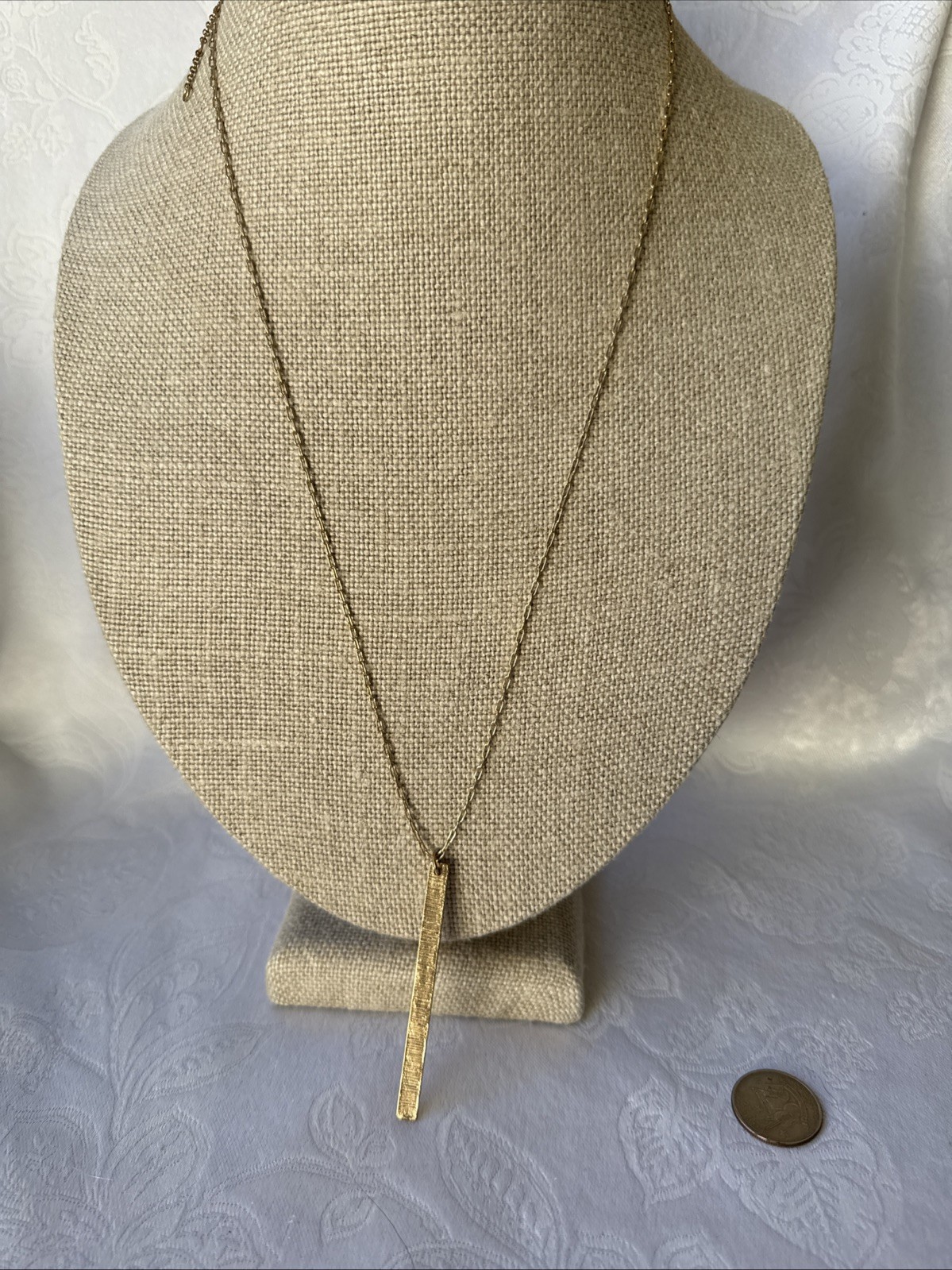Dainty 17.5″ Drop Chain Bar Charm Pendant Goldtone Statement Necklace NEW