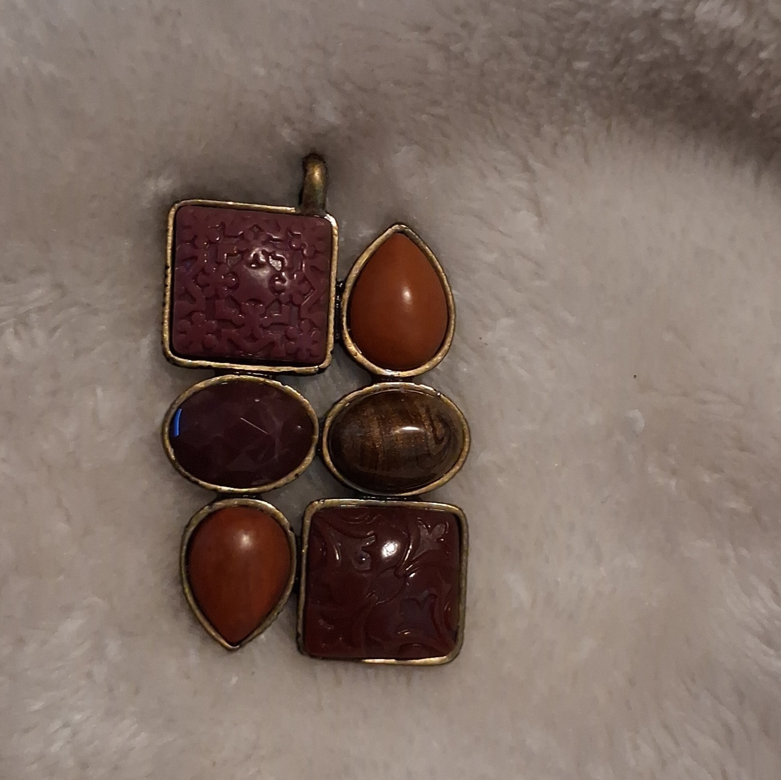 Signed XC (Xiomara Castro) fashion vintage jewelry from 1990 pendant