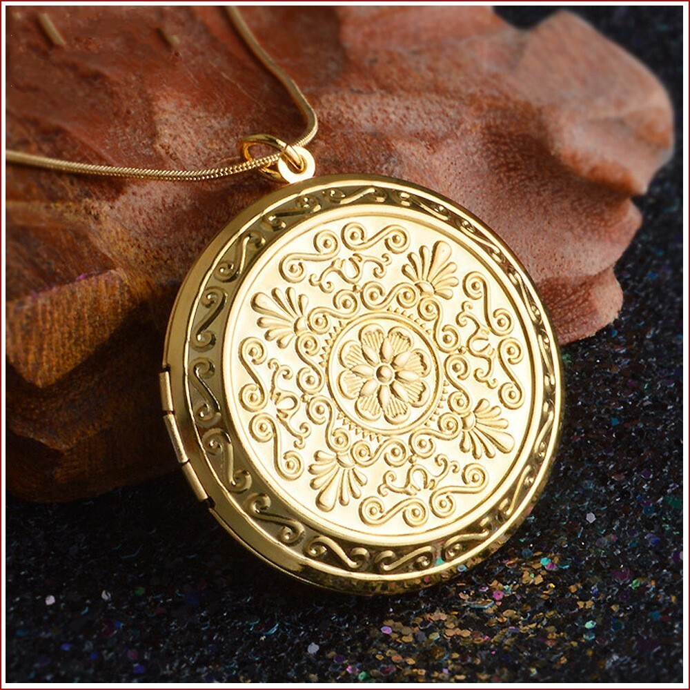 Womens Round Photo Locket Pendant 18″ Snake Chain Necklace #MN23