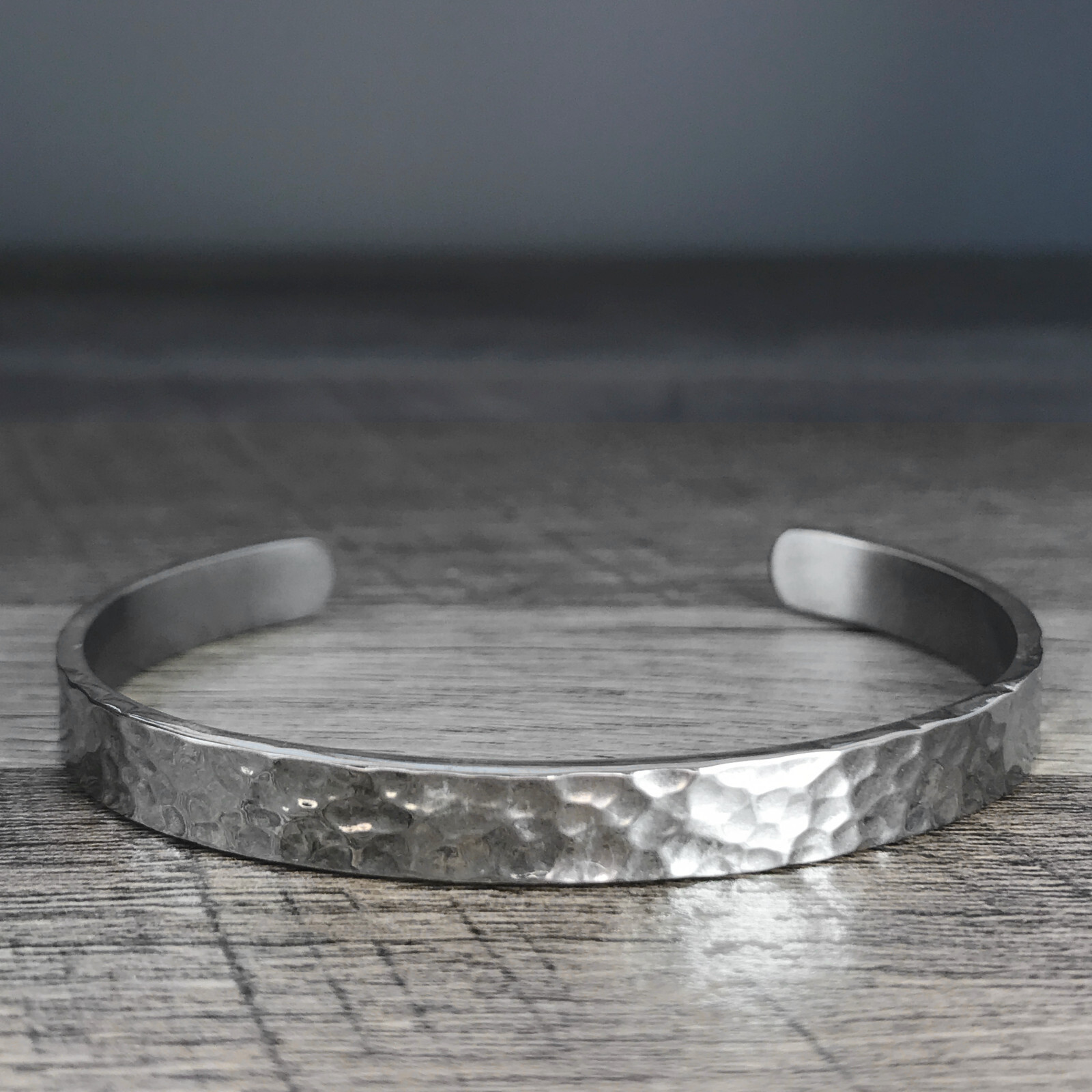 Stainless Steel Silver Hammered Cuff Bracelet Adjustable Mens Womens Non Tarnish