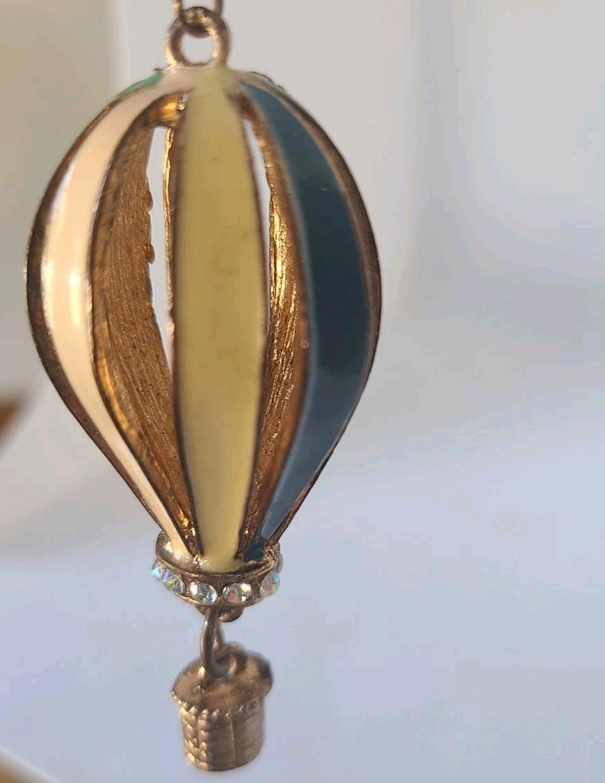 Vintage Gold Tone Enamel Metal Hot Air Ballon Pendant Necklace Rhinestones 15″