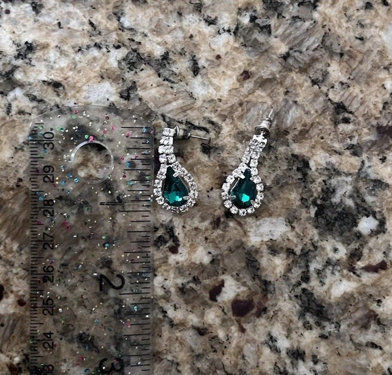 Green Clear Crystal Rhinestone Silver Tone Pendant Necklace Earring Set