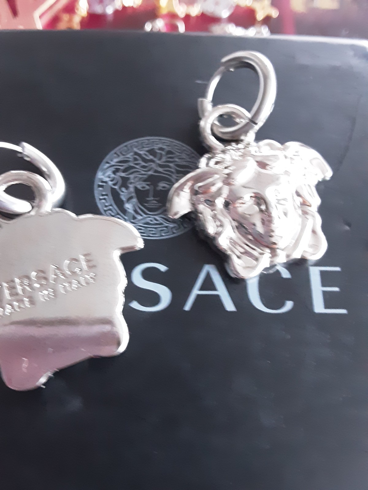 100% Versace Earrings box & duster silver