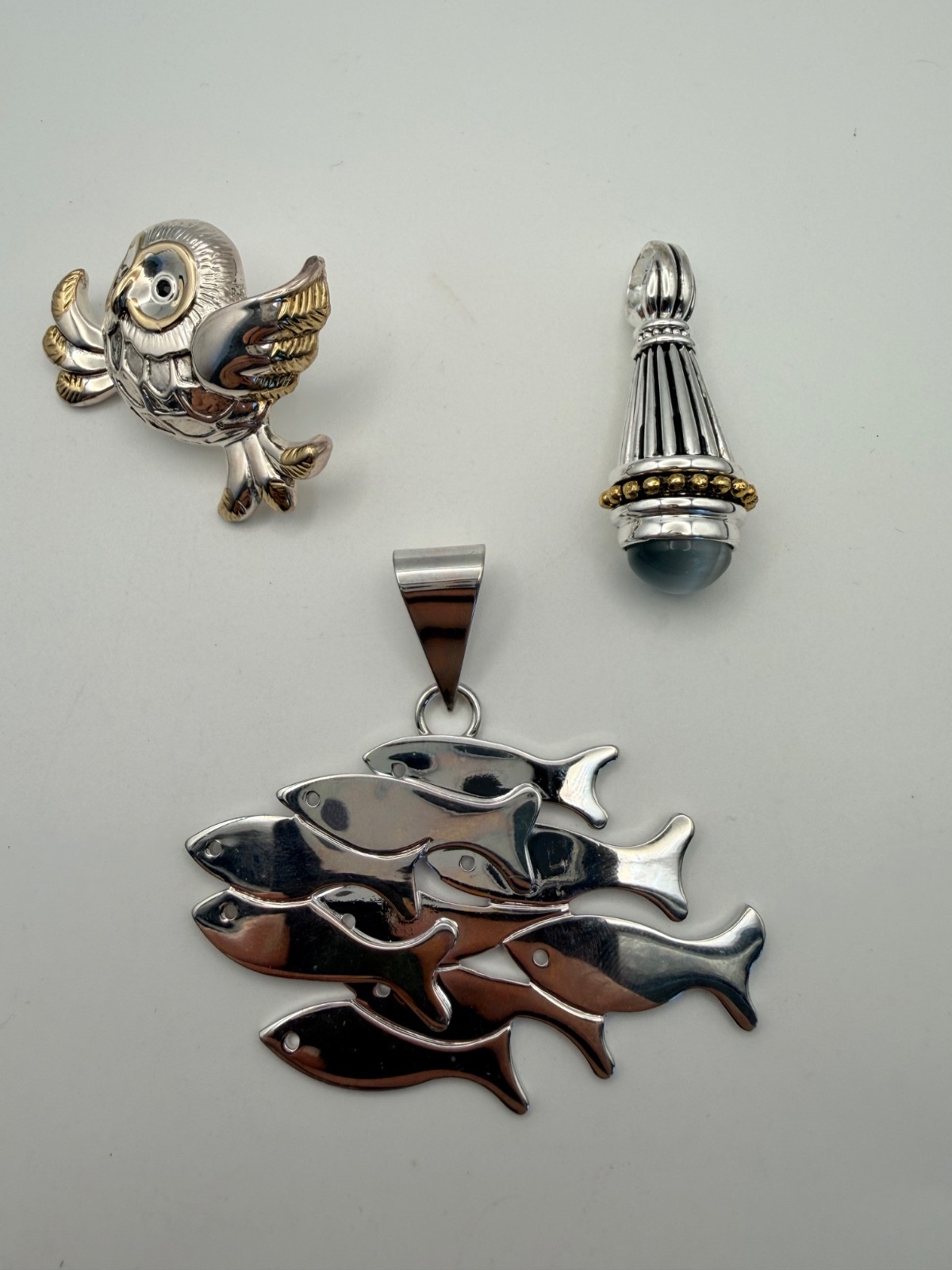 3 Modern Pendants Bird Cat Eye Glass & School Of Fish Nautical Silver Tone Jewel
