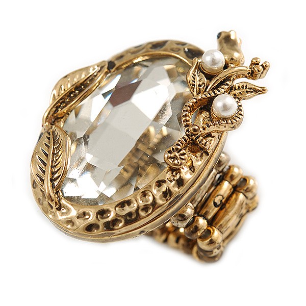 Vintage Inspired Oval Glass Ring In Aged Gold Tone Metal – 30mm Across – 7/8