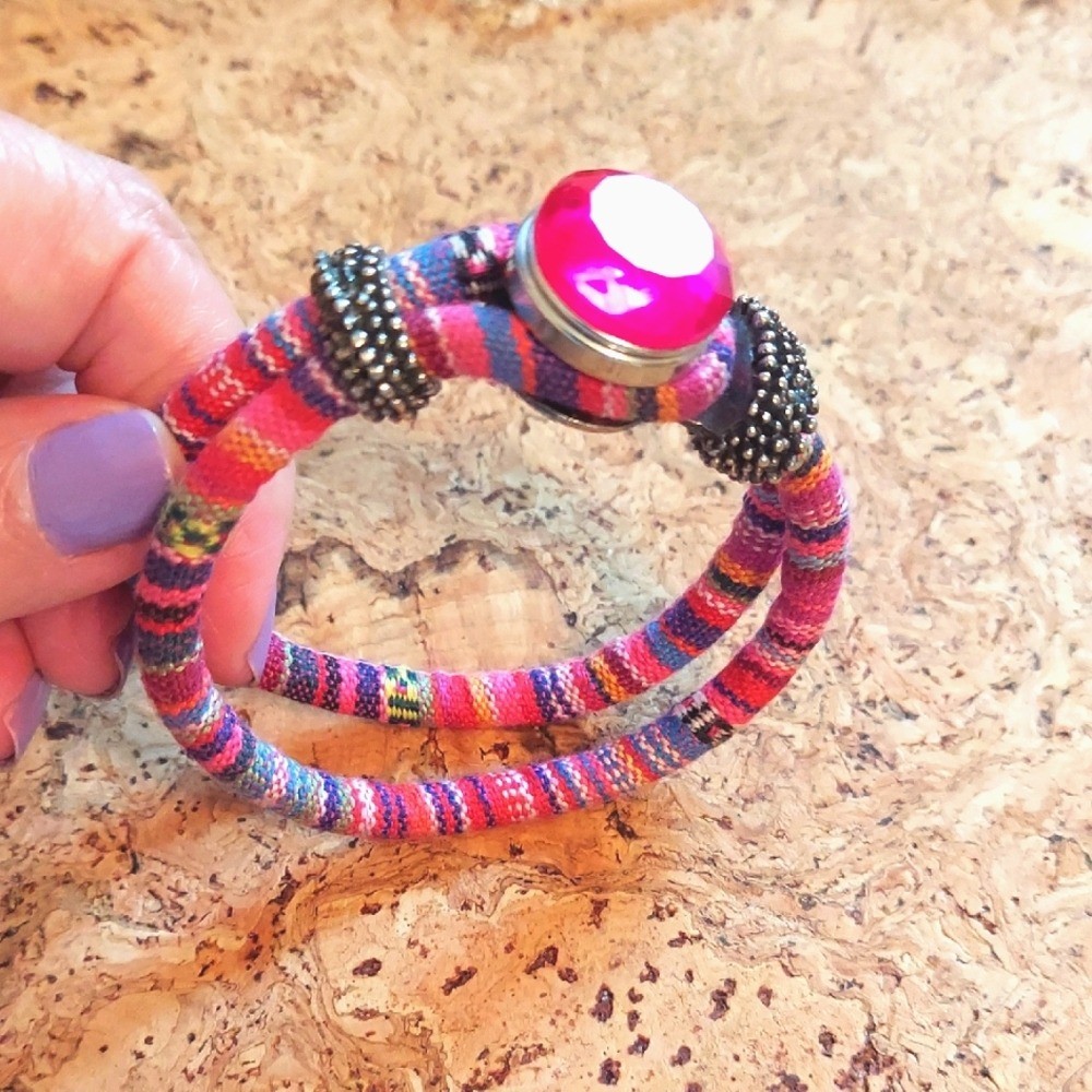 Bracelet Fabric with Hot Pink Glass Center Gem
