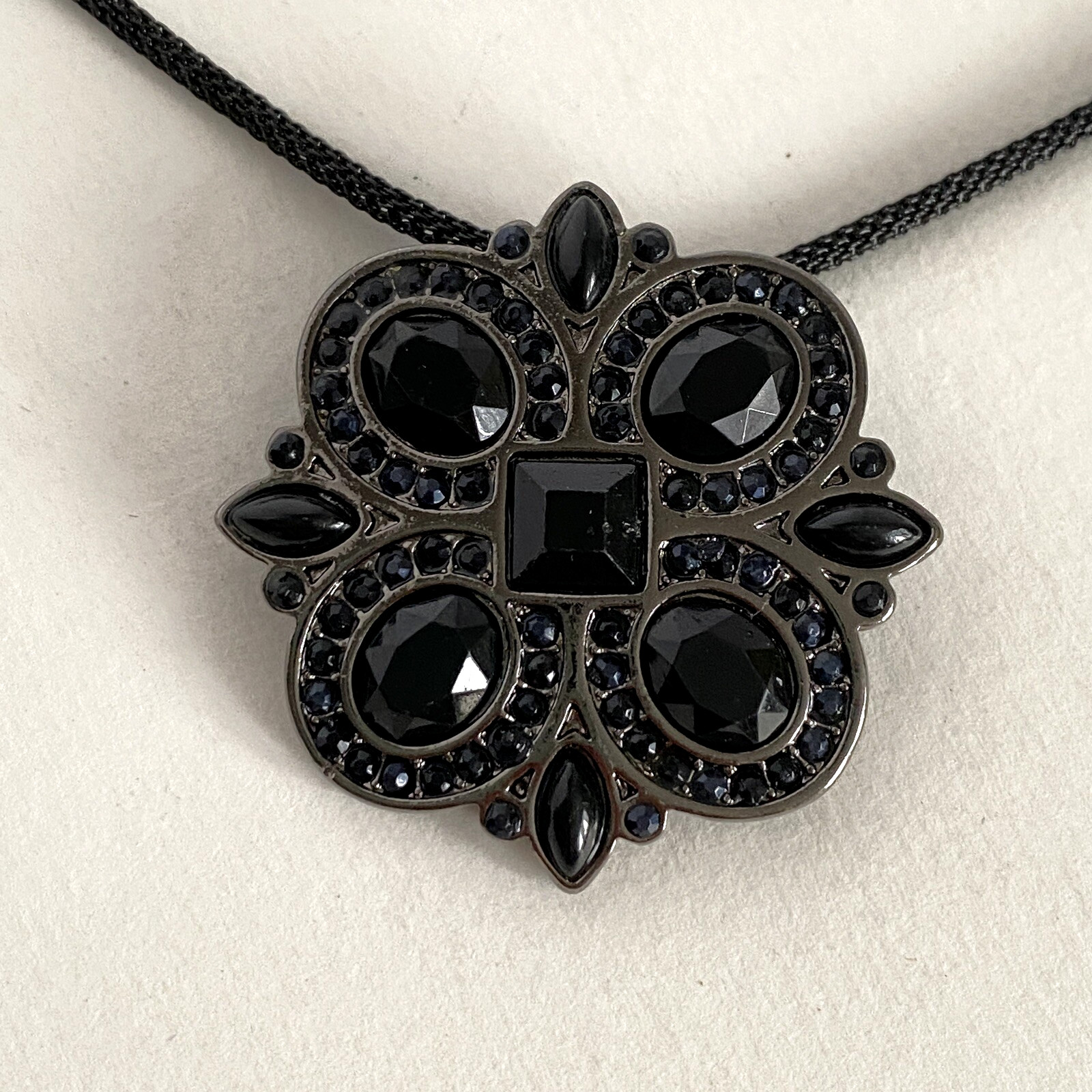 Black Crystal Gothic Style Convertible Pendant 19-22in Necklace To Brooch