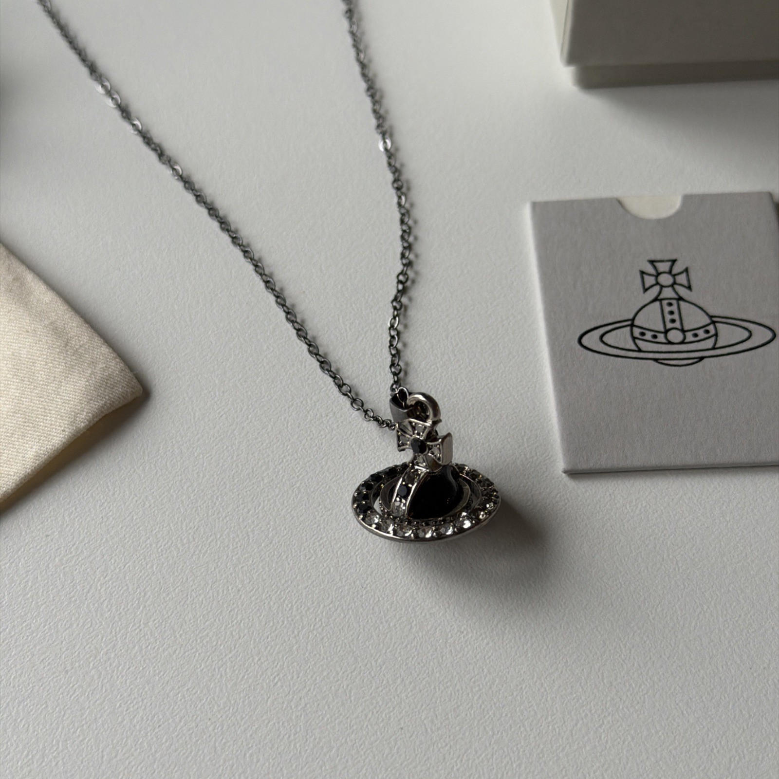 VW Orb Pendant Necklace – Black